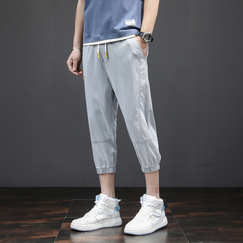 Muške cropped jeans šortice, ravna linija, slobodan kroj, Lyocell 70%, srednji pojas, više džepova, pranje