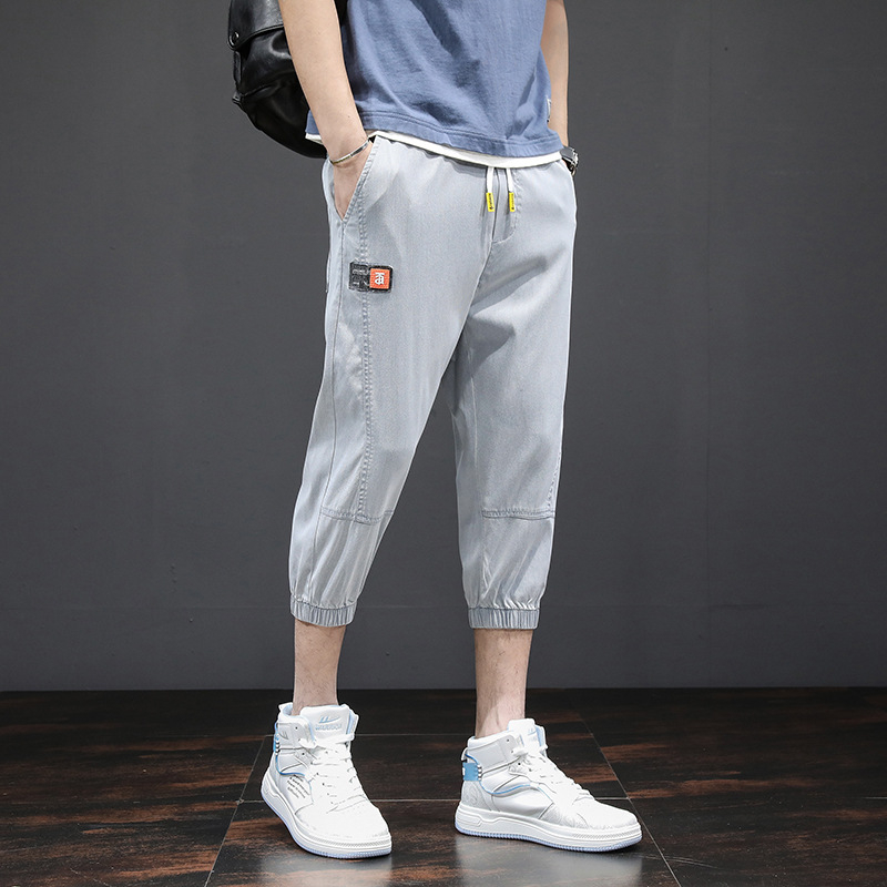 Muške cropped jeans šortice, ravna linija, slobodan kroj, Lyocell 70%, srednji pojas, više džepova, pranje