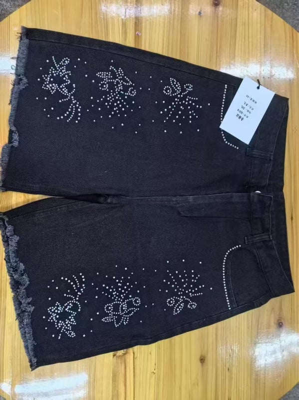 Denim rövidnadrág egyenes szabású, retro stílusú, pamut anyagú, 2025 nyár