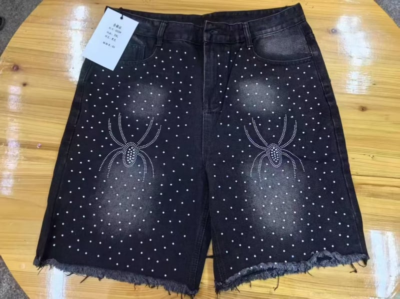 Denim rövidnadrág egyenes szabású, retro stílusú, pamut anyagú, 2025 nyár