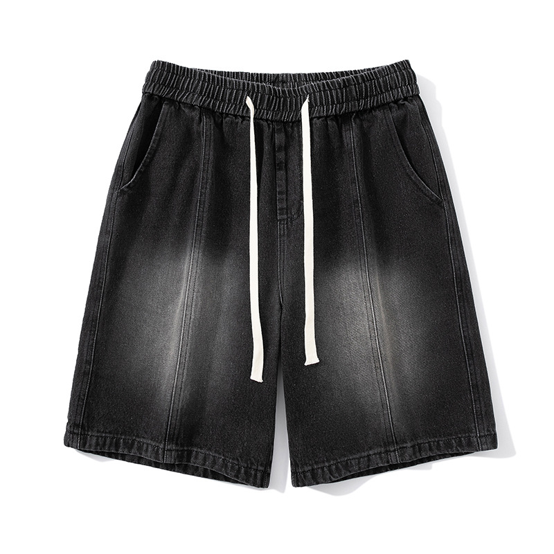 Muške hlače srednje dužine s ravnim krojem, struk se zatvara vezicom, lagana pamuk tkanina, panelni dizajn, ljeto 2025