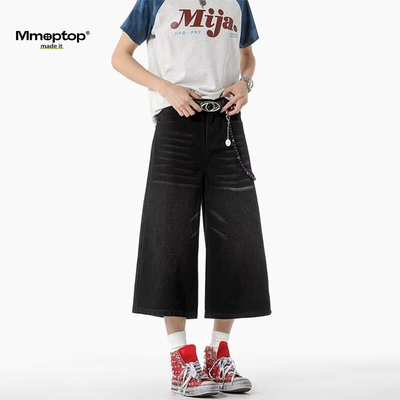 Shorts denim pentru bărbați, croială lejeră, picior drept, lungime peste genunchi, finisaj spălat