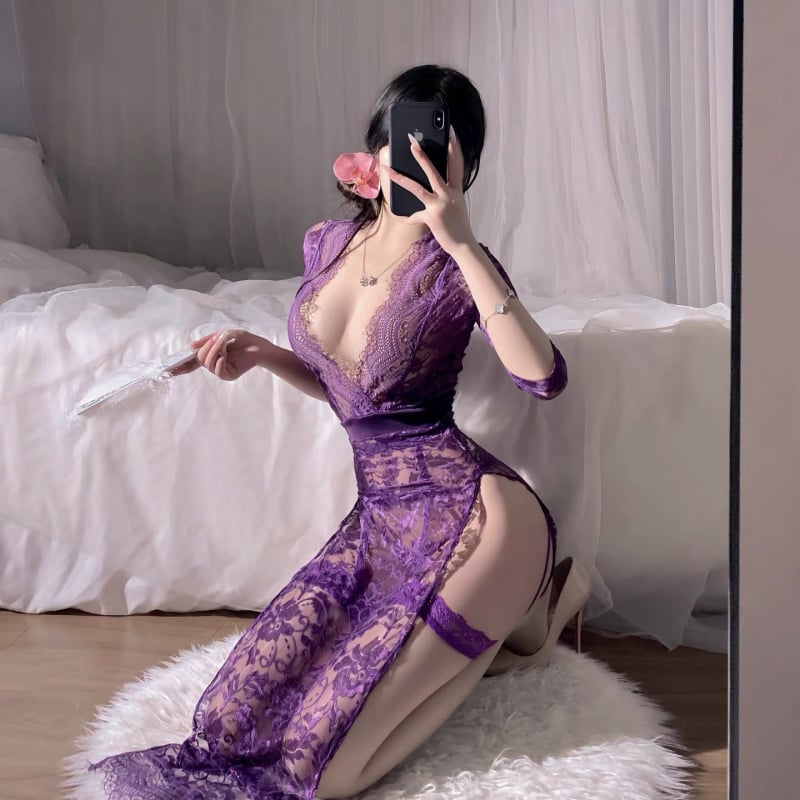 Flower Sea lenjerie noapte cu plasă și dantelă, decolteu în V profund, bretele, lungă fustă — poliester ultra-subțire (40 g/m²), 95–100% poliester