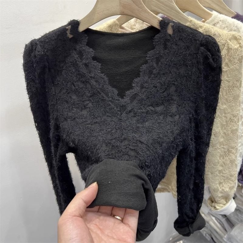 Βασικό T-shirt με μακριά μανίκια, V-λαιμό, στενή γραμμή, Φθινοπωρο 2025