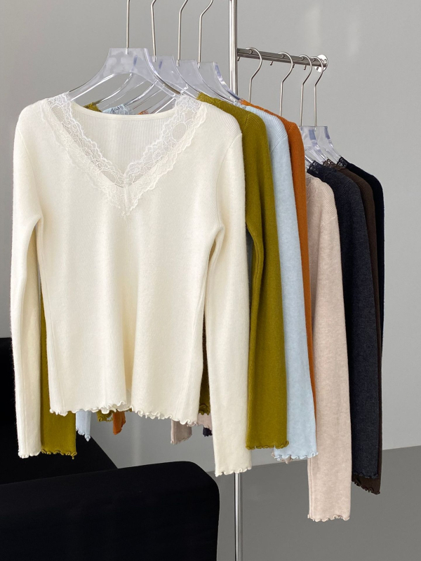 Korejskog stila džemper s V-izrezom, uski kroj, dugi rukavi, poliestersko-akrilna smjesa