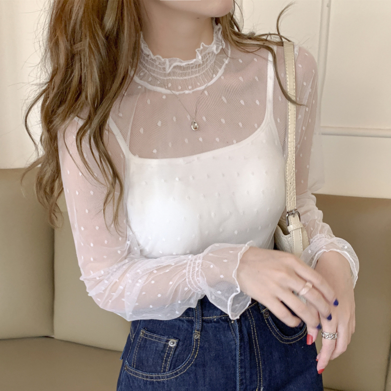 Top din dantelă plasată cu buline, guler semi-turtleneck, mâneci lungi, croială lejeră, lungime 50–65 cm