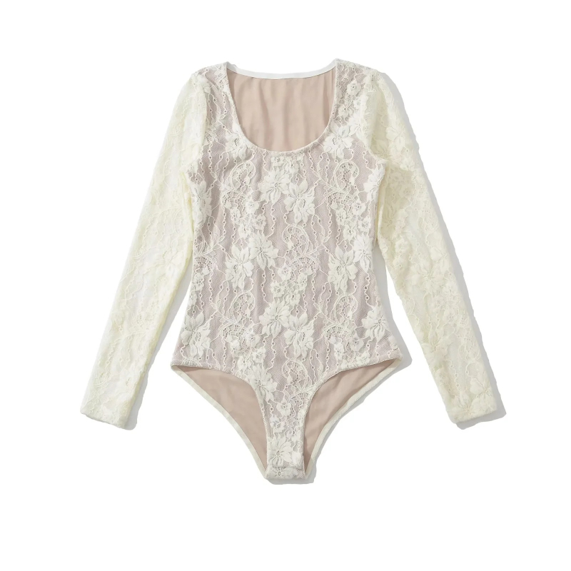 Ženski kombinezon s čipkom i kukičanim uzorkom, viskoza, dugi rukavi, nizak okrugli izrez, uzorak biljke i cvijeće, zatvaranje kopčama