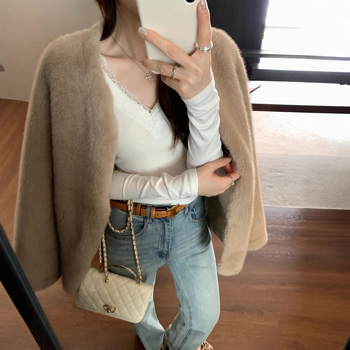 Γυναικεία Μπλούζα με Δαντέλα και V-Λαιμό, Μακριά Μανίκια, Κορεάτικος Στυλ Αρχών Φθινοπωρού, Στενή Γραμμή, Ύφασμα Βισκόζη-Σπαντέξ, Μονόχρωμη, Φθινόπωρο 2025