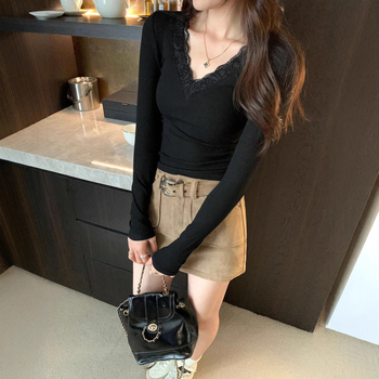 Γυναικεία Μπλούζα με Δαντέλα και V-Λαιμό, Μακριά Μανίκια, Κορεάτικος Στυλ Αρχών Φθινοπωρού, Στενή Γραμμή, Ύφασμα Βισκόζη-Σπαντέξ, Μονόχρωμη, Φθινόπωρο 2025