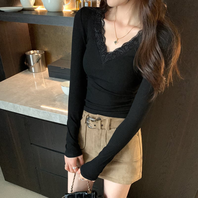 Γυναικεία Μπλούζα με Δαντέλα και V-Λαιμό, Μακριά Μανίκια, Κορεάτικος Στυλ Αρχών Φθινοπωρού, Στενή Γραμμή, Ύφασμα Βισκόζη-Σπαντέξ, Μονόχρωμη, Φθινόπωρο 2025