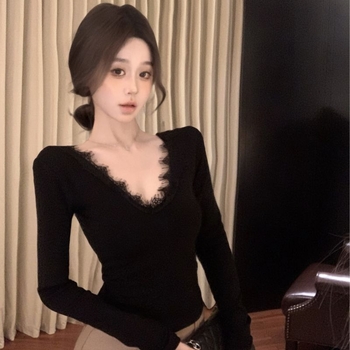 Γυναικεία φλις μπλούζα με V-λαιμό, πίσω με δαντέλα, μακριά μανίκια, oversize γραμμή, μήκος 50–65 εκ