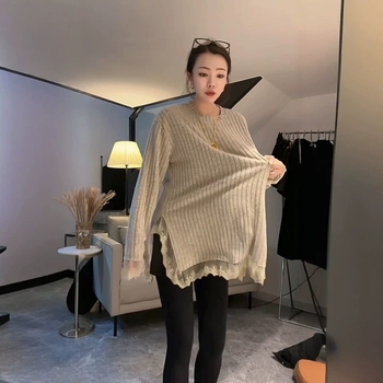 Majica T‑shirt s čipkastim umetkom, oversize kroj, dugi rukav, okrugli izrez, srednja duljina, poliester smjesa