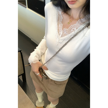 Μπλούζα T‑shirt, εφαρμοστή γραμμή, V‑λαιμό, μακριά μανίκια, πλεκτό ύφασμα, ύφασμα από ακρυλικό ινώδες και βισκόζη