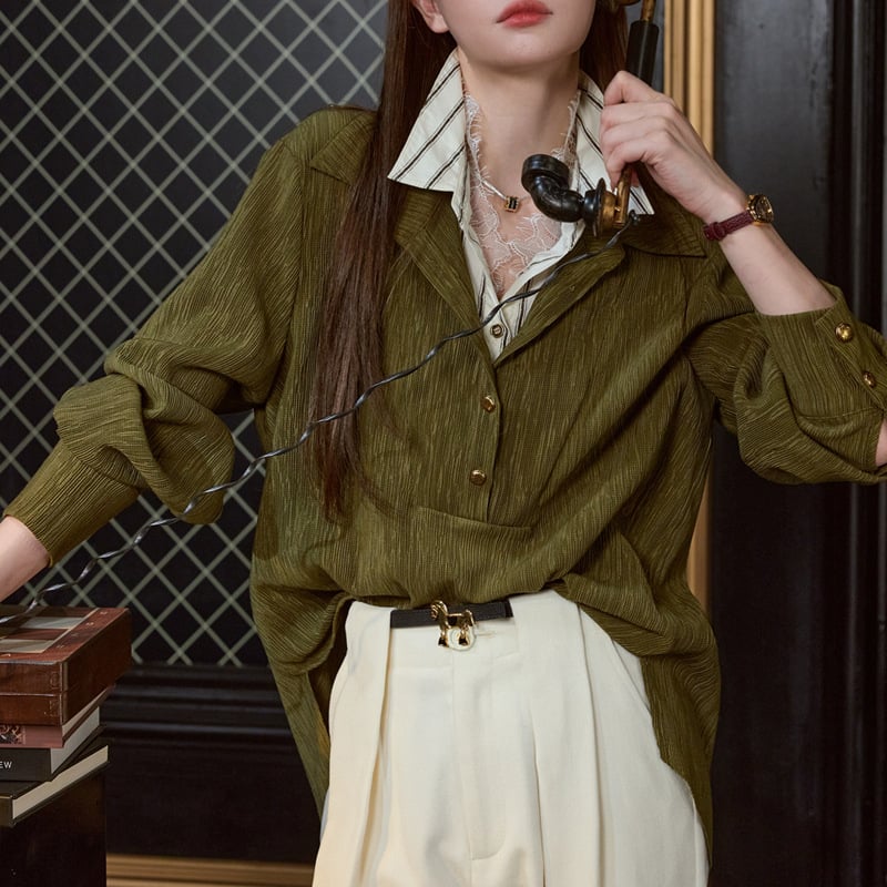 Πουκάμισο πολυεστέρα, στυλ καρντιγκάν/γραφείου, μακριά μανίκια, γιακάς πόλο, χαλαρή γραμμή, κλείσιμο με αγκράφες σε μία σειρά