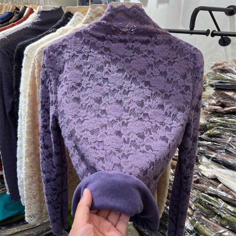 Γυναικείο τοπ με φλίς επένδυση, μακριά μανίκια, γιακά mock neck, φλοκ δαντέλα, νάιλον ύφασμα