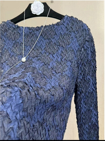 Γυναικείο T-shirt από πολυεστέρα, μακρύ μανίκι, στρογγυλή λαιμόκοψη, στενή γραμμή, Φθινόπωρο 2025