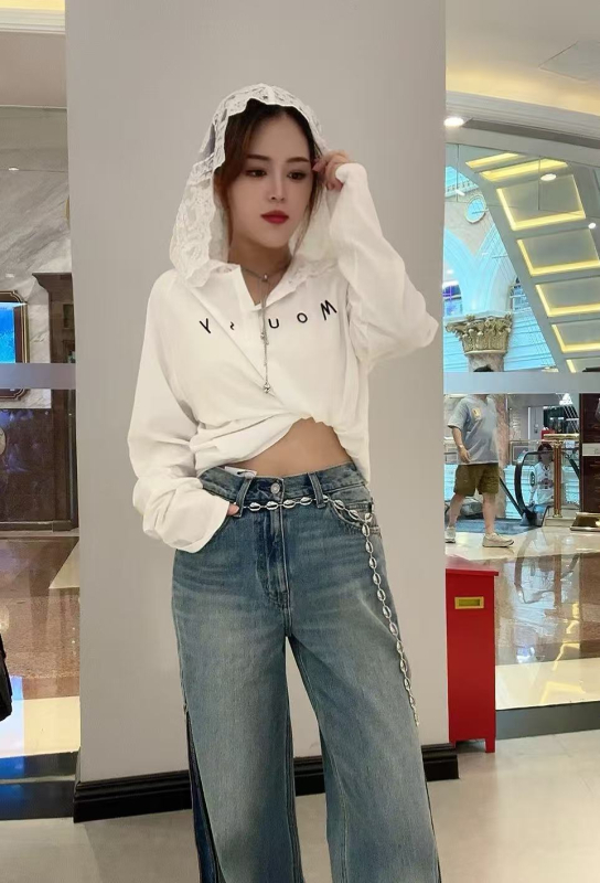 Pleteni pulover s čipkom i izšivanjem, dugi rukavi, kapuljača, opušten kroj, pamuk tkanina, jesen 2025, japansko-korejski casual stil