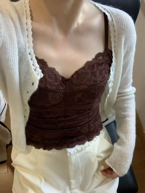 Őszi–téli francia retro csipkés top, anti-expozíció, karcsúsító hatás, beépített párnázott melltartóval, alapréteg