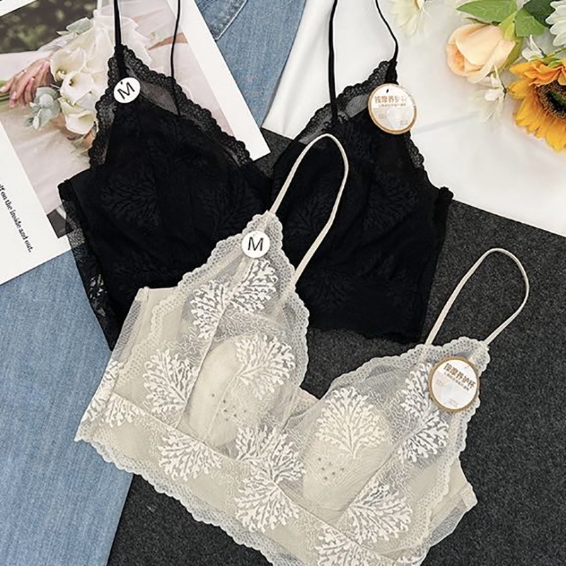 Krūšturis ar trušiem ausu formu kausiem, bez muguras, mežģīņu apdare, komfortabls, aizsienamās plecu siksnas