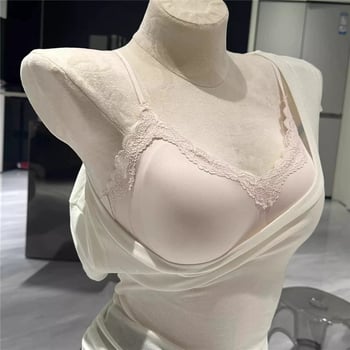 Нейлонов дантелен сутиен безшевен, повдигащ ефект, дишащ, с фиксирани двойни презрамки и нейлонова подплата