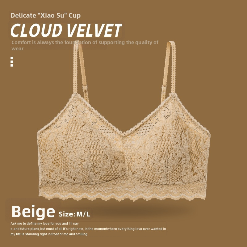 Trijstūru krūšturis bez stieņa, plāns veidots kauss, mežģīņu dekors, galvenais audums neilons 93%, kauss poliesters