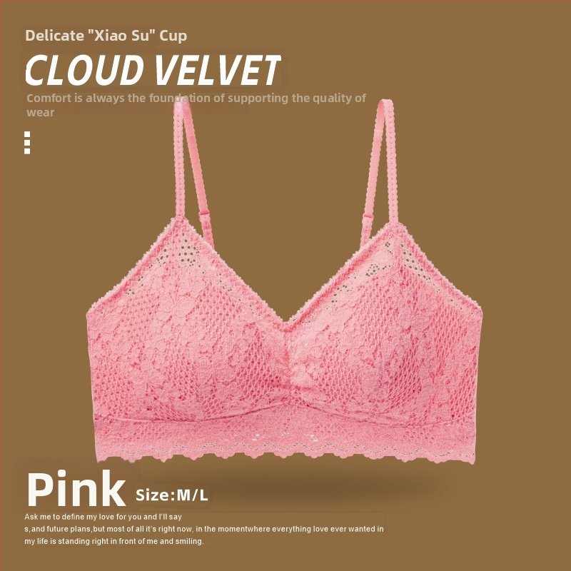 Trijstūru krūšturis bez stieņa, plāns veidots kauss, mežģīņu dekors, galvenais audums neilons 93%, kauss poliesters