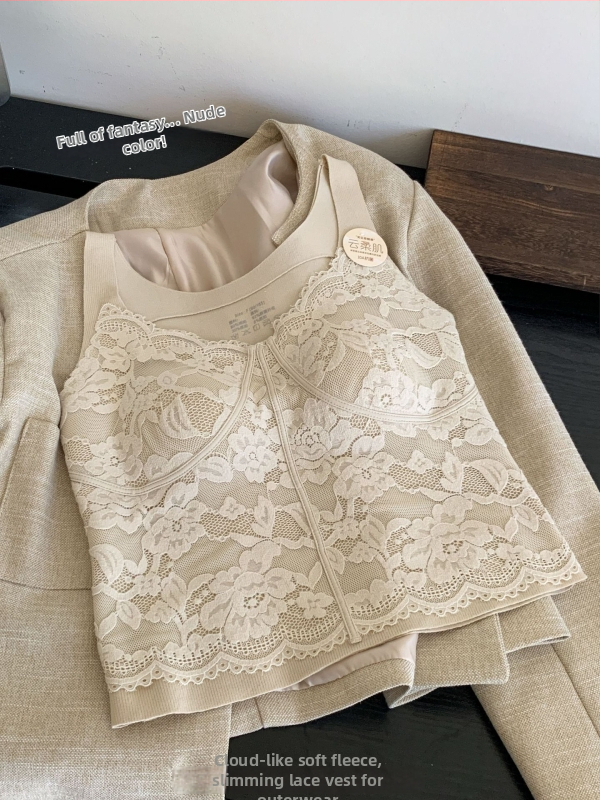 Mežģīņu cami top ar integrētu flesi rudens–ziemas sezonai, šaurs siluets, pilns krūšu kauss, kokvilnas oderējums