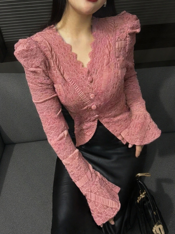 Sievietēm bāzes tops ar V-izgriezumu, mežģīnām un flīsa oderi, garās piedurknes