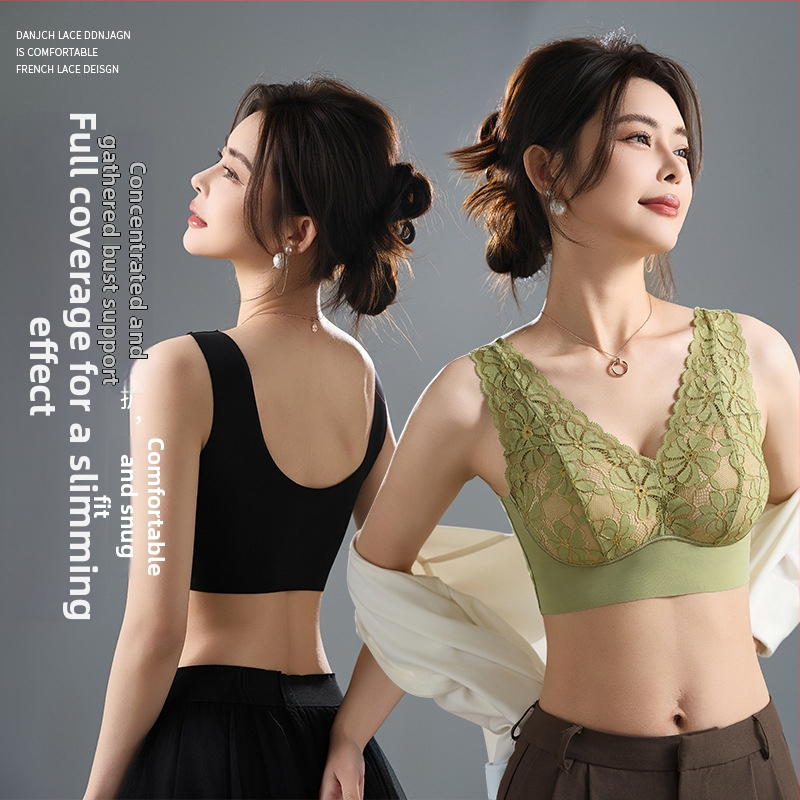 Bezvadu krūšu kaklu ar mežģīnēm un lateksa muguras daļu, izšuvumi un volāni, plānas veidnes krūšu formām, neilona audums un pamatšuvums