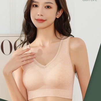 Sporta krūšturis vestes stilā ar mežģīnēm, kods 8955, 3/4 kauss, plānas veidotas kausi, oderējums modal-silks, galvenais audums viskoze-spandekss 70–80%