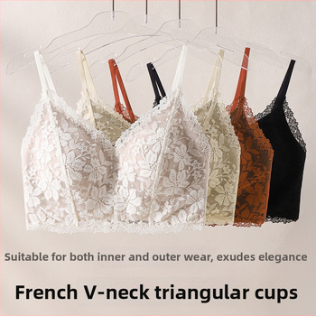 Mežģīņu camiņš ar V formas kaklu, franču stils, pilnas krūzes, plānas formētas krūzes, fiksētas dubultās plecu siksnas, var nēsāt arī ārpusē