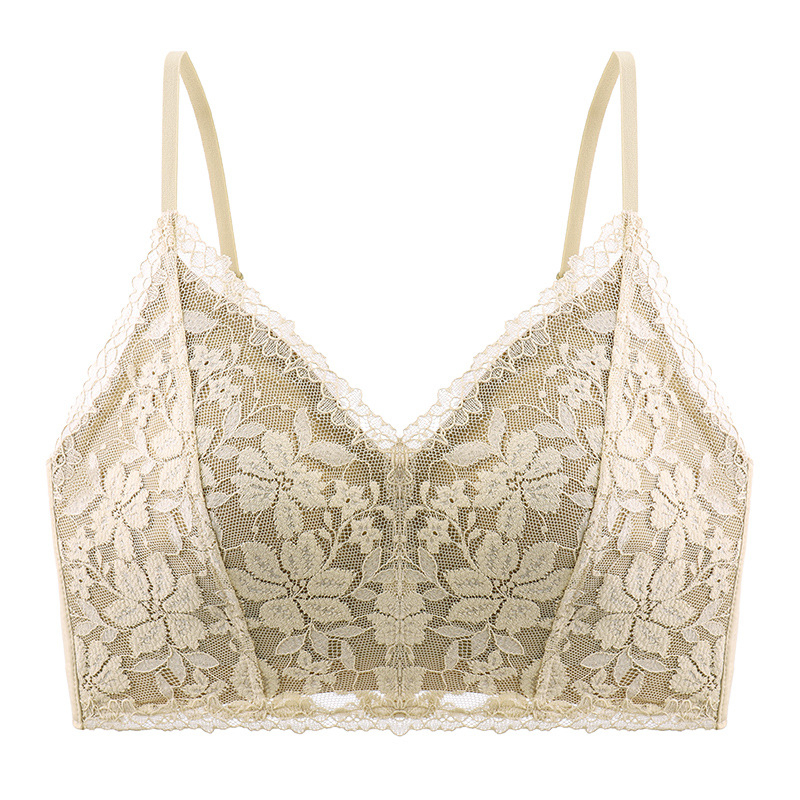 Mežģīņu camiņš ar V formas kaklu, franču stils, pilnas krūzes, plānas formētas krūzes, fiksētas dubultās plecu siksnas, var nēsāt arī ārpusē