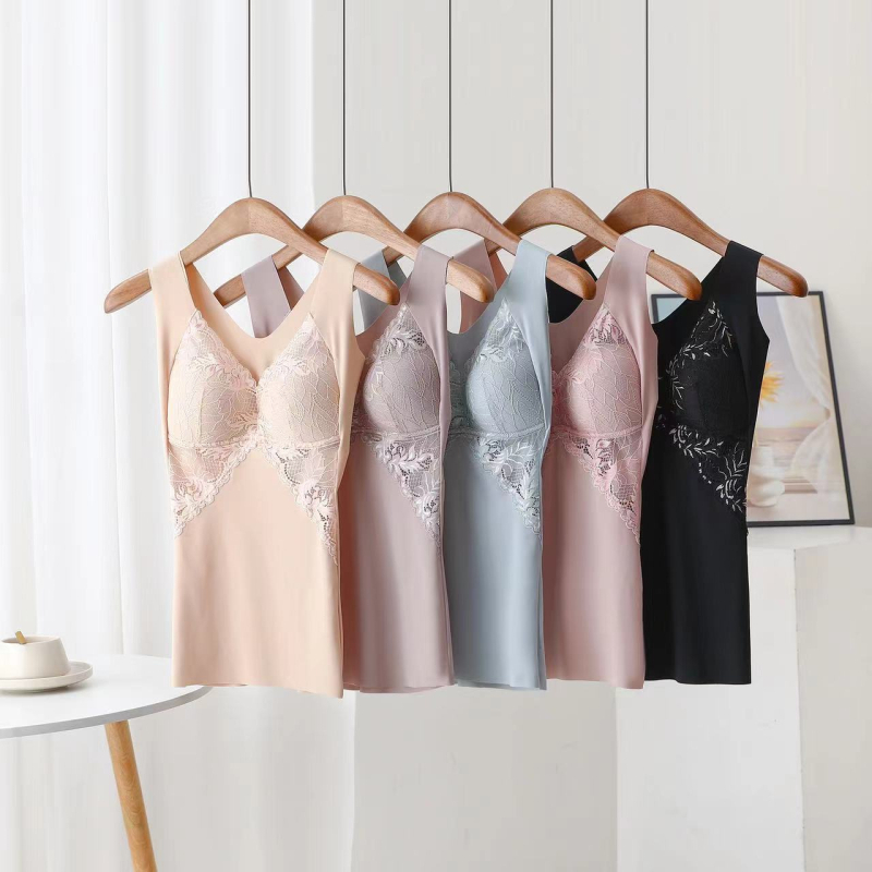 Ilga nėrinių liemenėlė vest stiliaus, su pilnu puodeliu ir plonais formuojamais puodeliais, pagrindinis audinys nailonas, liemenėlės pamušalas medvilnė 70–80%, fiksuoti dvigubi dirželiai