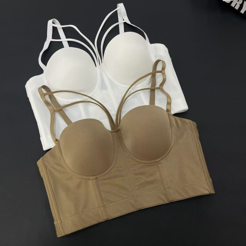 Mežģīņu krūšu kamizole ar zivs kaulu, noņemamās dubultās siksnas, galvenais materiāls: neilons 70–80%, formētas krūšu kauss, funkcijas: savākšana, augšējā atbalsta un ķermeņa veidošana