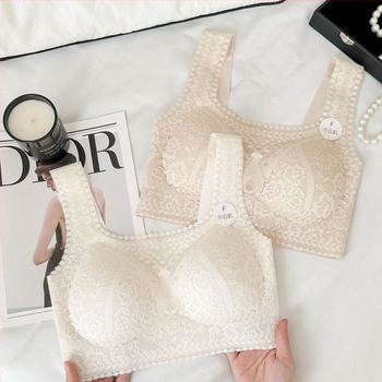 Mežģīņu bezvadu topiņš ar Push-Up, 3/4 krūšu kausi, plānas formējošas krūzes