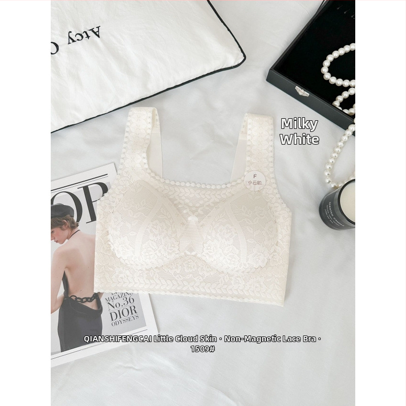 Mežģīņu bezvadu topiņš ar Push-Up, 3/4 krūšu kausi, plānas formējošas krūzes