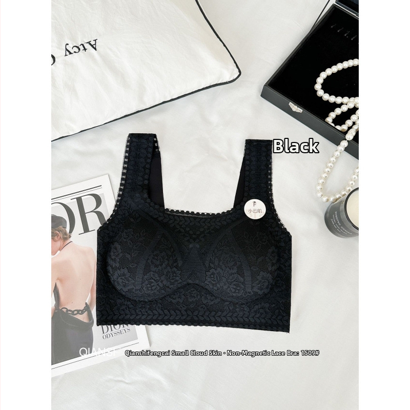 Mežģīņu bezvadu topiņš ar Push-Up, 3/4 krūšu kausi, plānas formējošas krūzes