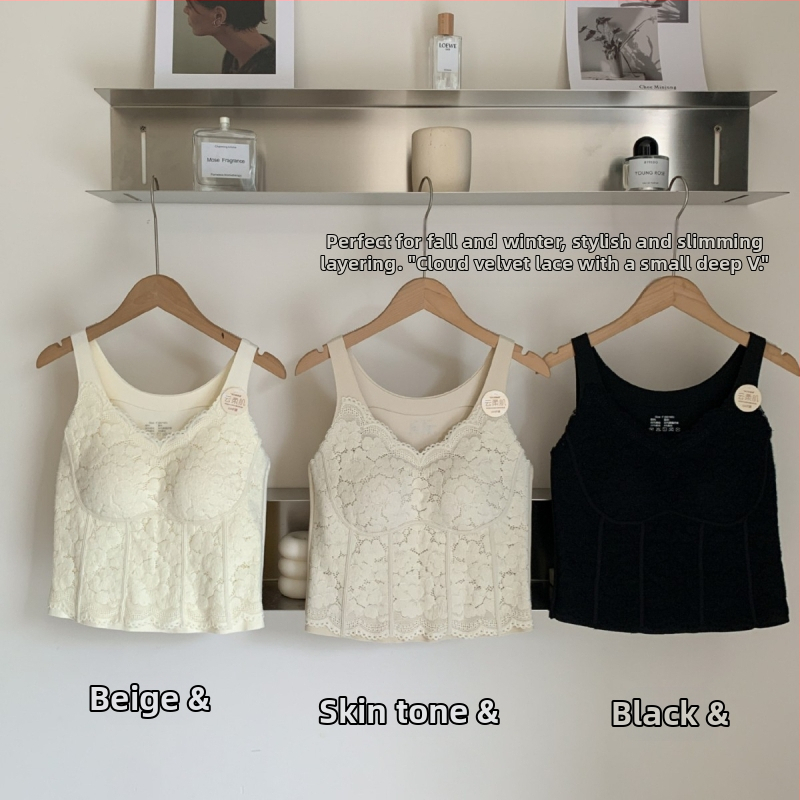 Mežģīņu potīte ar iebūvētiem krūšu spilventiņiem un iekšējo oderi, pilna krūšu forma, vidēja veida kupas, materiāls: neilons un mežģīnes, elpojošs