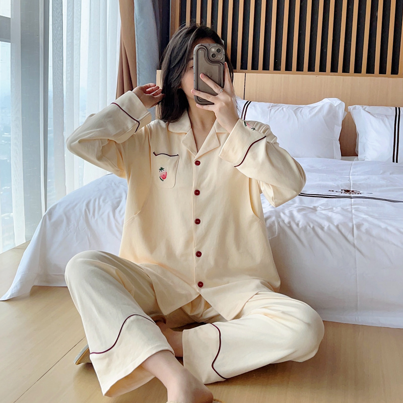 Set pijamale maternitate și alăptare, bumbac, mâneci lungi, deschidere pentru alăptare în față, model desen animat, toamnă 2023