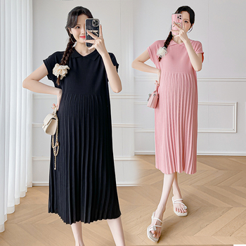 Trudnička haljina, bez rukava, ice silk tkanina, midi duljina, plisirani panel, poliesterska smjesa 50–70%