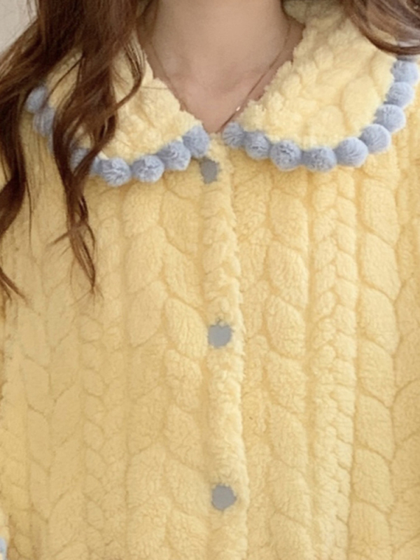 Trudnička noćna haljina za dojenje s cvjetnim uzorkom, dugi rukavi, koralni flis materijal, 95% poliester, jesen-zima.