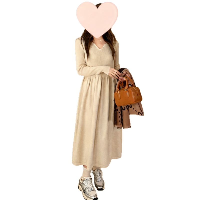 Rochie maternitate tricotată cu decolteu în V, mâneci lungi, tricot din bumbac 30–50%, lungime medie, croială în stil zână, stil street fashion