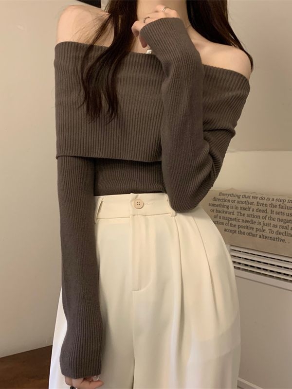 Pulover tricotat pentru femei cu decolteu off-shoulder – mâneci lungi, poliester 95%+, lungime 50–65 cm