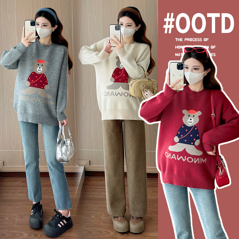 Kismama jacquard medve mintás pulóver, hosszú ujjú, kerek nyakú, laza szabás, gyapjú anyag.