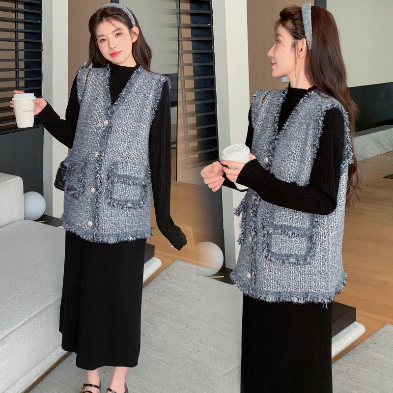 Kostim sa suknjom | Uzorak: Houndstooth | Pleteni materijal | Poliester 50-70% | Akril <30% | Duljina: midi suknja