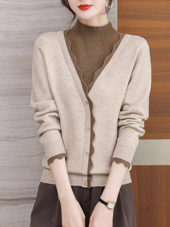 Kafu Love adītais džemperis ar pussaugstu kaklu, mākslīgs divdaļīgs dizains, iekšējā flīss oderes, brīvs piegriezums, ziemas 2023