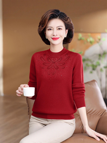 Pulover tricotat cu guler semi-turtleneck, croială lejeră, mâneci lungi, aplicații cu cristale, motif floral/animal