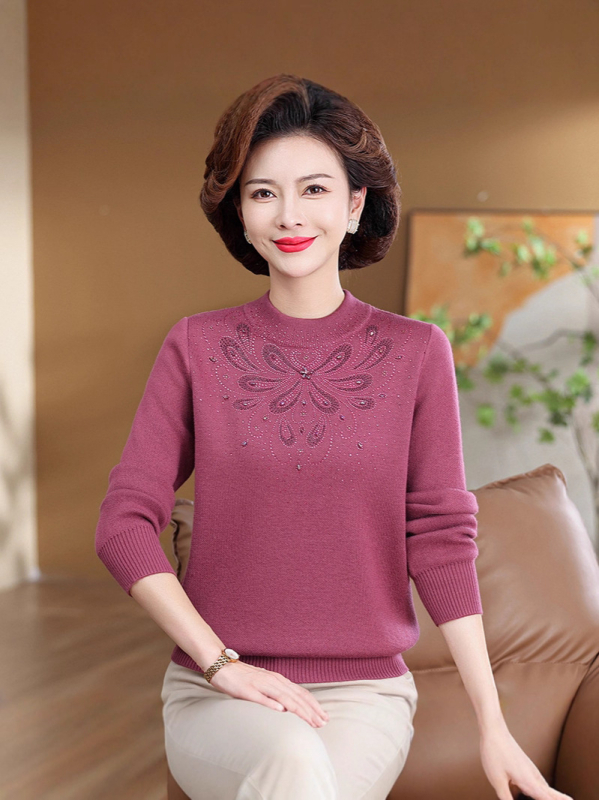 Pulover tricotat cu guler semi-turtleneck, croială lejeră, mâneci lungi, aplicații cu cristale, motif floral/animal