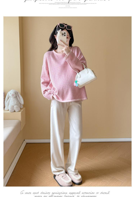 Várandós nőknek csíkos kötött kétrészes szett ősz-télre