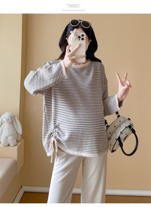 Várandós nőknek csíkos kötött kétrészes szett ősz-télre